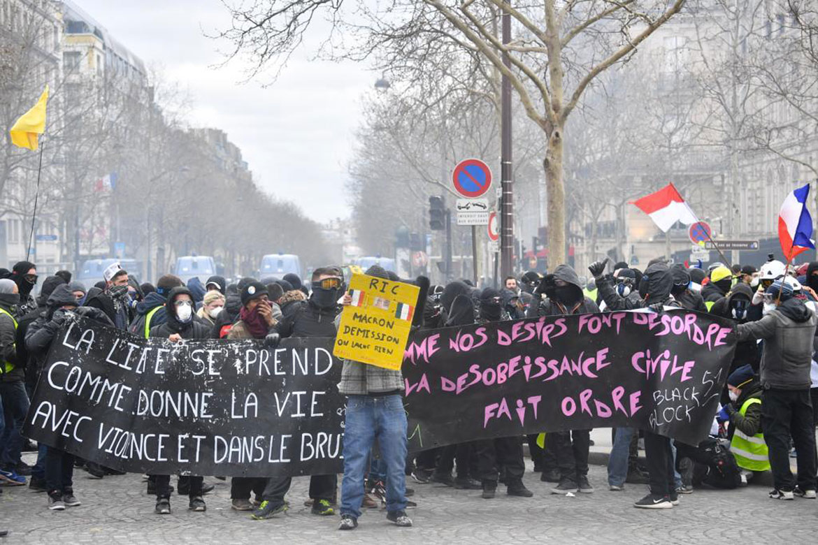 Depuis plusieurs mois, chaque samedi, nous subissons à Paris des scènes de violences, de saccages et de guerillas urbaines.